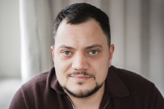 Red Carpet Actors - Actors 37 Eser Duran